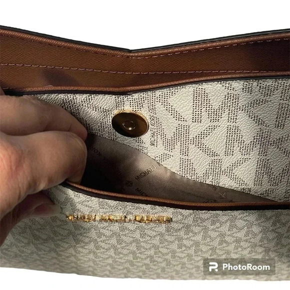 🔥 Michael‎ Kors Women Jet Set Travel Cross Chain Shoulder Tote Bag in Vanilla - Picture 5 of 11